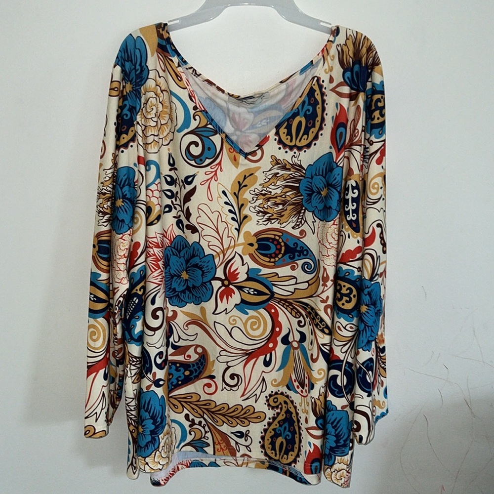 Women’s Floral multicolored Top size 3x NWOT